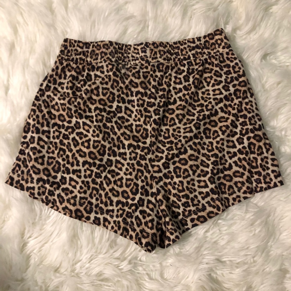 Shorts - Picture 2 of 3